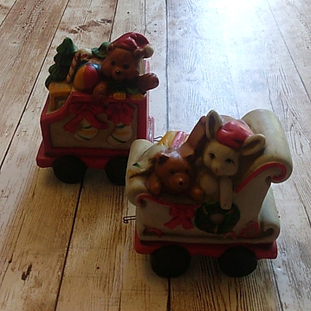 2 Pieces of Christmas Holiday train Mouse and 🧸 Teddy Bear